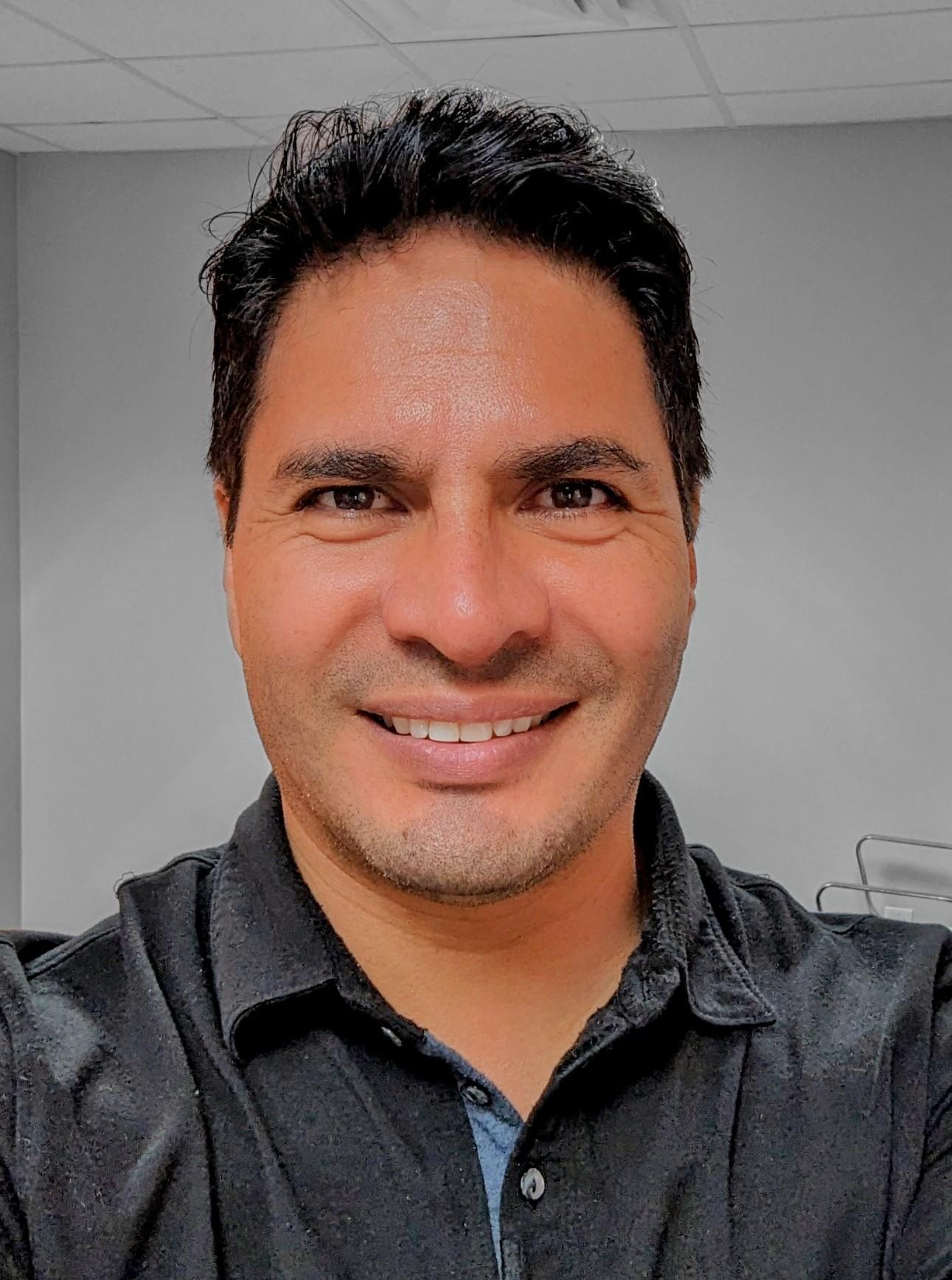 Oscar_Gomez_Photo